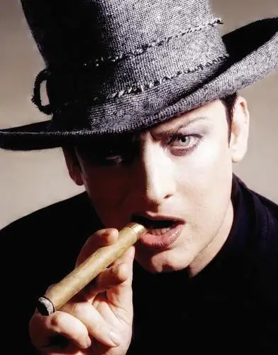 Boy George Wall Poster picture 912879