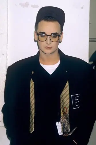 Boy George Wall Poster picture 912899