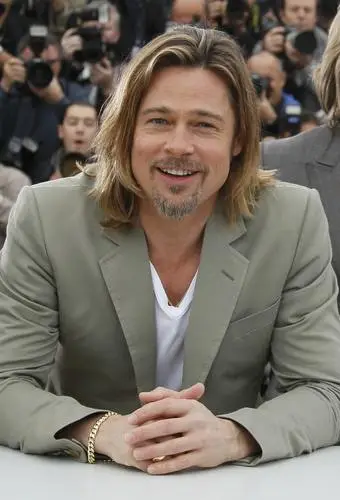Brad Pitt Men's Colored  Long Sleeve T-Shirt - idPoster.com