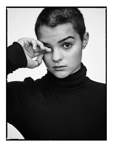 Brianna Hildebrand Protected Face mask - idPoster.com