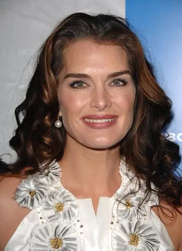 Brooke Shields Protected Face mask - idPoster.com