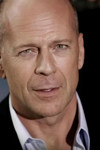 Bruce Willis Wall Poster picture 487321
