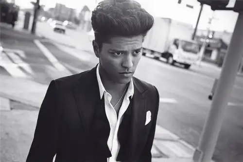 Bruno Mars Wall Poster picture 572646