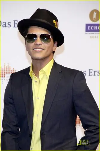 Bruno Mars Computer MousePad picture 125532