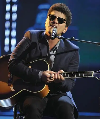 Bruno Mars Wall Poster picture 125543