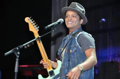 Bruno Mars Computer MousePad picture 125566