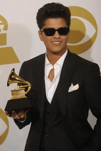 Bruno Mars Wall Poster picture 125575