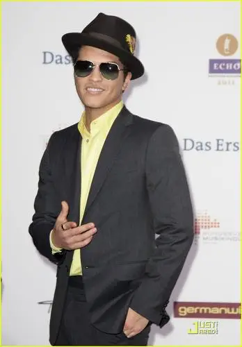 Bruno Mars Jigsaw Puzzle picture 125584