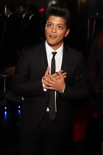 Bruno Mars Jigsaw Puzzle picture 125596
