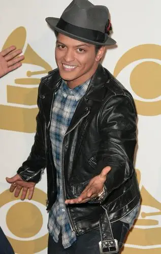 Bruno Mars Wall Poster picture 125643