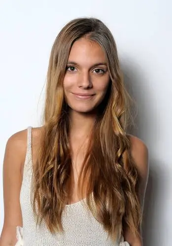 Caitlin Stasey Image Jpg picture 578020