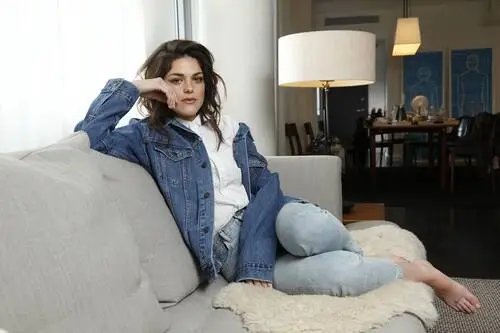 Callie Hernandez Jigsaw Puzzle picture 679379