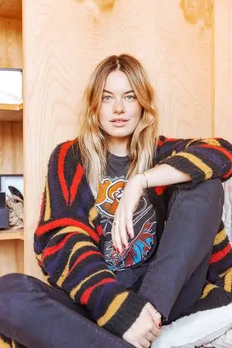 Camille Rowe Women's Colored Hoodie - idPoster.com