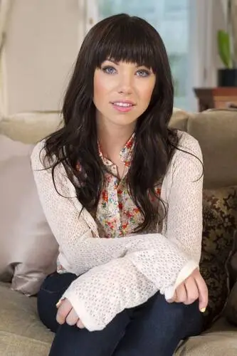 Carly Rae Jepsen Jigsaw Puzzle picture 579022
