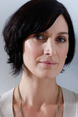 Carrie-Anne Moss Fridge Magnet picture 582335