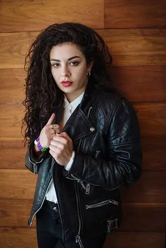 Charli XCX Jigsaw Puzzle picture 311857
