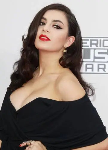 Charli XCX Jigsaw Puzzle picture 311866