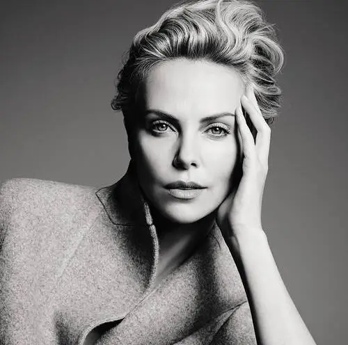 Charlize Theron Wall Poster picture 594960