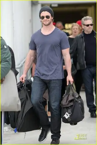 Chris Hemsworth Drawstring Backpack - idPoster.com