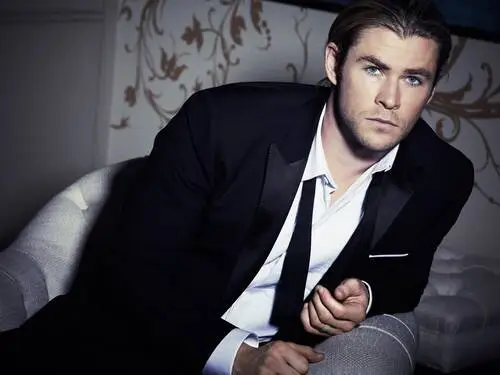 Chris Hemsworth Wall Poster picture 276852