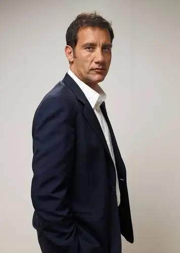 Clive Owen Wall Poster picture 510816