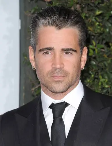Colin Farrell Protected Face mask - idPoster.com