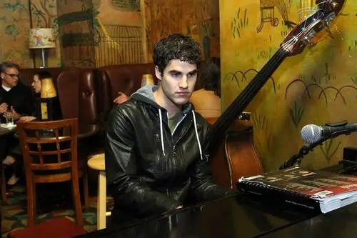 Darren Criss Wall Poster picture 173240