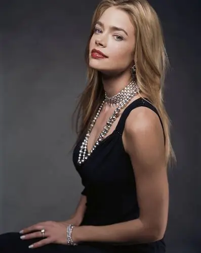 Denise Richards Wall Poster picture 164876