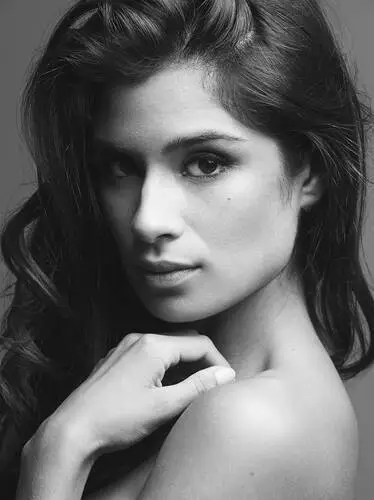 Diane Guerrero Wall Poster picture 429818