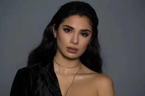 Diane Guerrero Wall Poster picture 594781