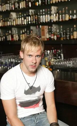 Dominic Monaghan Men's Colored  Long Sleeve T-Shirt - idPoster.com
