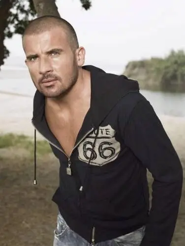 Dominic Purcell White Tank-Top - idPoster.com
