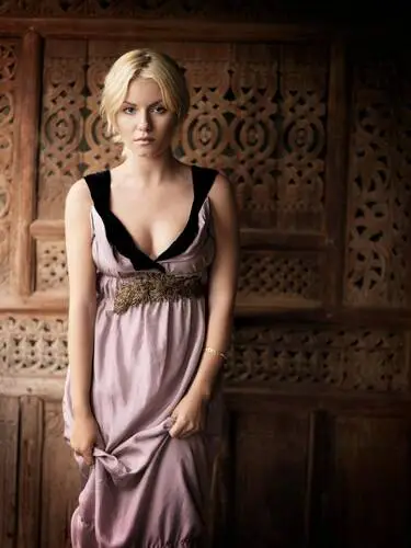Elisha Cuthbert Jigsaw Puzzle picture 6644