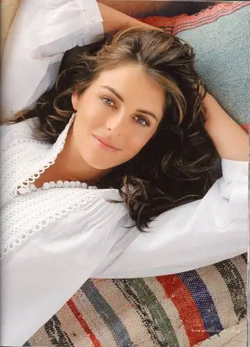 Elizabeth Hurley Jigsaw Puzzle picture 68898