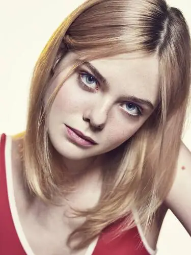 Elle Fanning Wall Poster picture 614475
