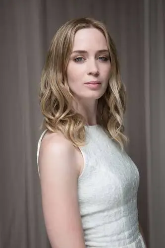 Emily Blunt Jigsaw Puzzle picture 434361