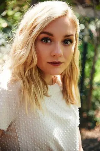 Emily Kinney Wall Poster picture 601220