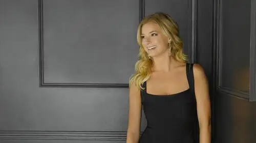 Emily VanCamp Jigsaw Puzzle picture 616713