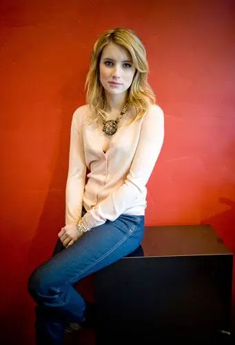 Emma Roberts White T-Shirt - idPoster.com