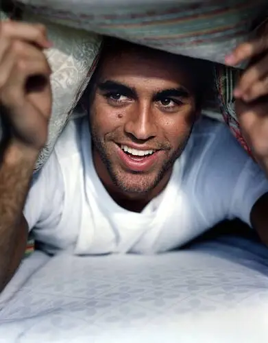 Enrique Iglesias Wall Poster picture 526543
