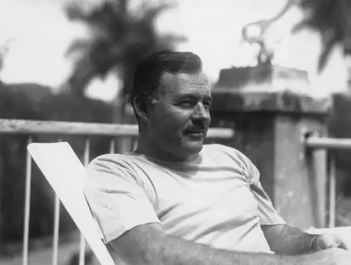 Ernest Hemingway Computer MousePad picture 478307