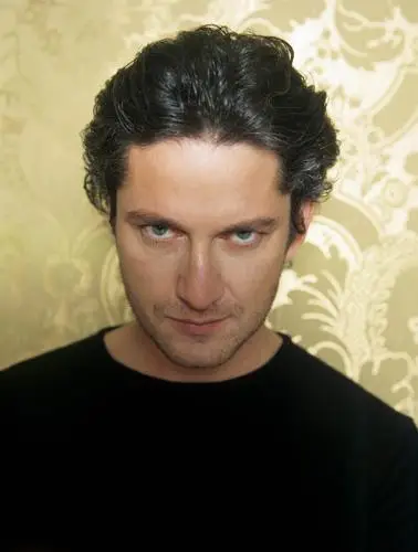 Gerard Butler Jigsaw Puzzle picture 514388