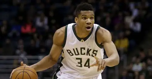 Giannis Antetokounmpo Wall Poster picture 712683