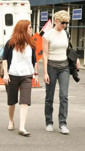 Gretchen Mol Women's Colored  Long Sleeve T-Shirt - idPoster.com