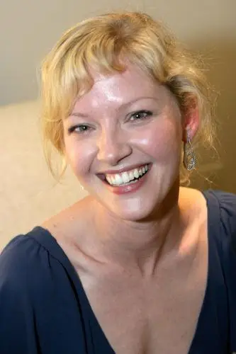 Gretchen Mol Protected Face mask - idPoster.com