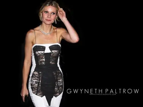 Gwyneth Paltrow Women's Colored Tank-Top - idPoster.com
