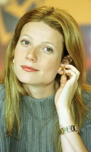 Gwyneth Paltrow Computer MousePad picture 35236