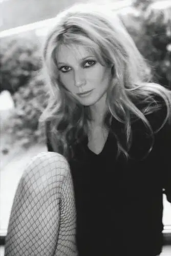 Gwyneth Paltrow Computer MousePad picture 50611