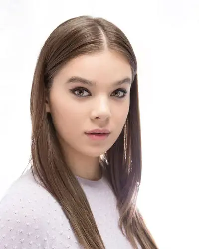 Hailee Steinfeld Jigsaw Puzzle picture 440418