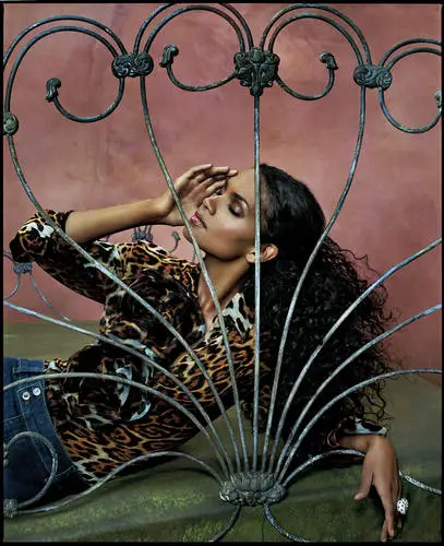Halle Berry Jigsaw Puzzle picture 8323